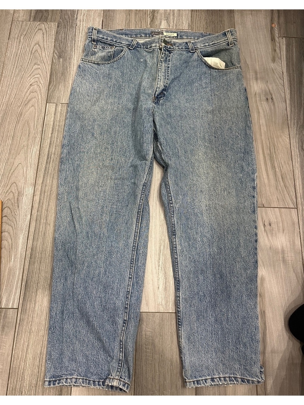 St. John's Bay Easy Fit Men's Light Blue Denim Jeans Size 38x29